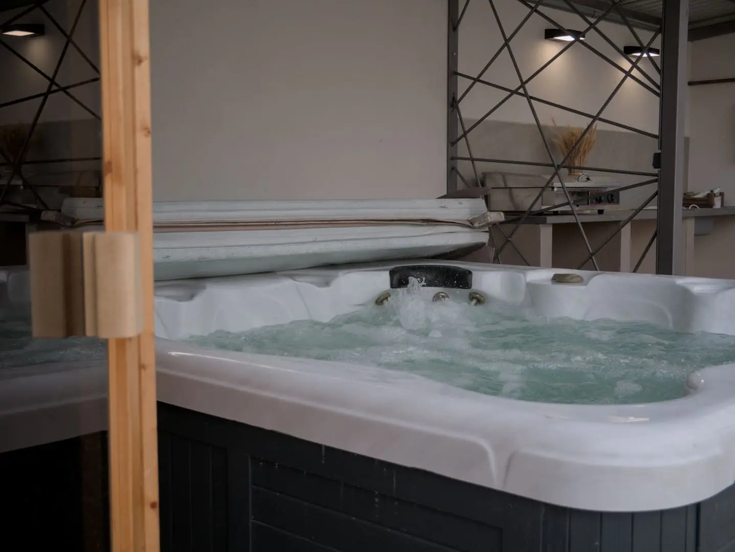 Jacuzzi